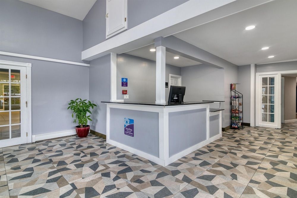 Yankee Clipper Inn, SureStay Collection by Best Western 3