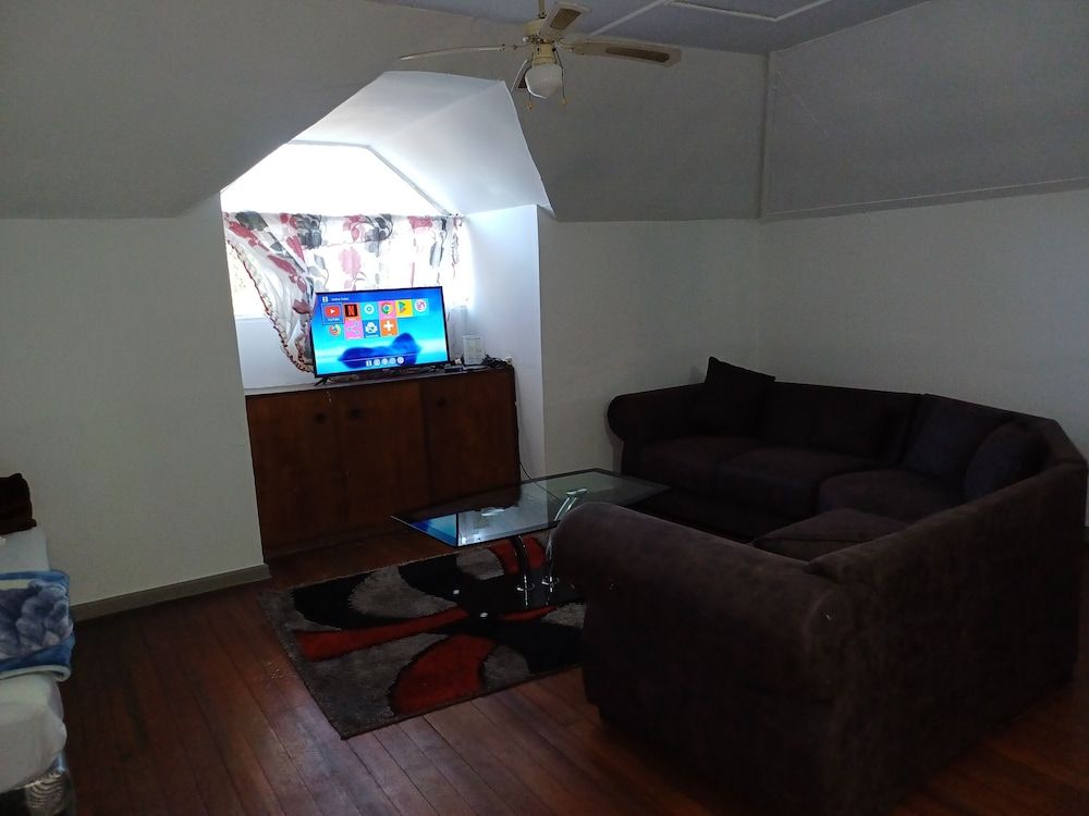 Ojong's Guesthouse 2