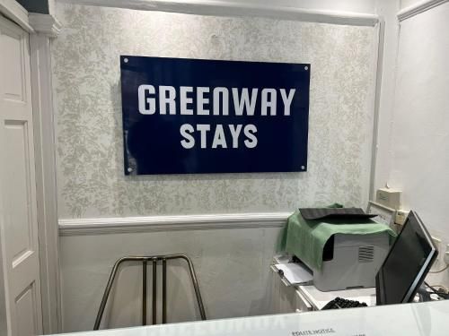 OYO Greenway Stays 3