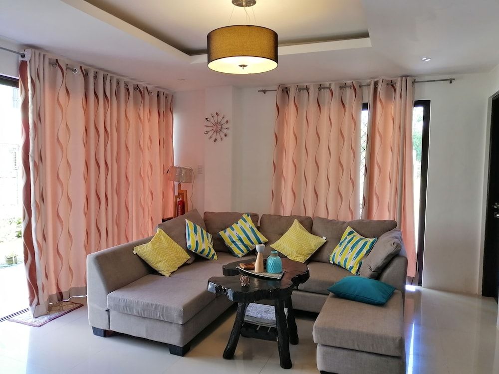 Casa Herminia Baler 2