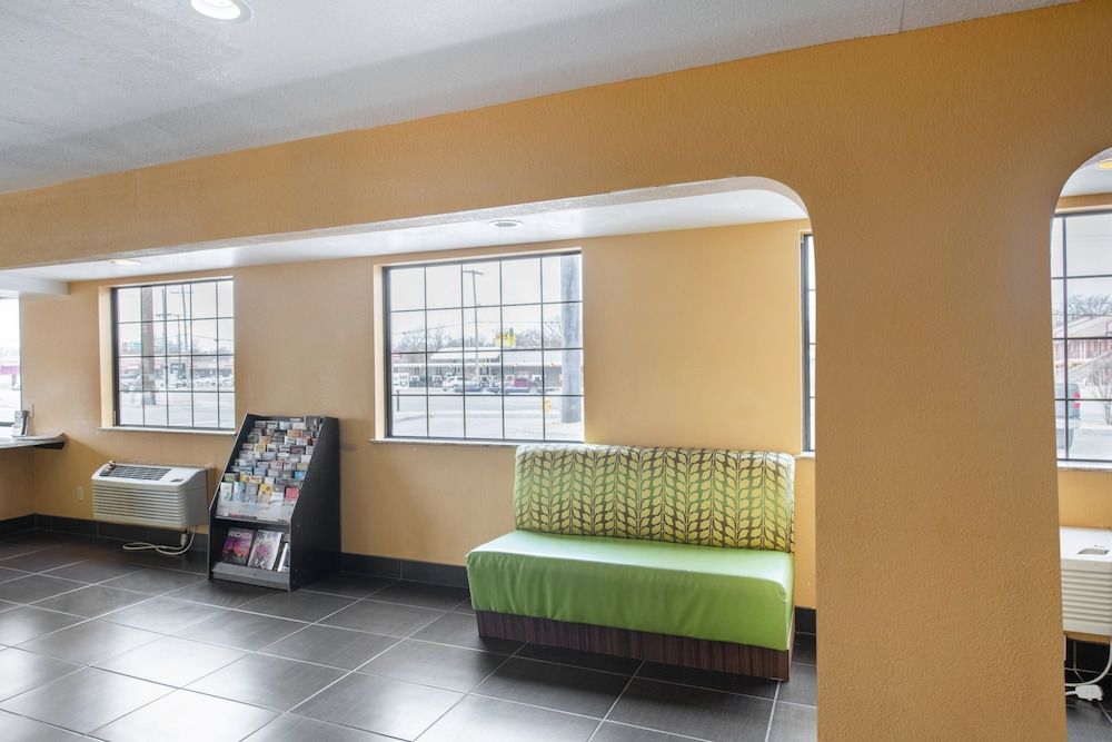 Southern Comfort Hotel 3