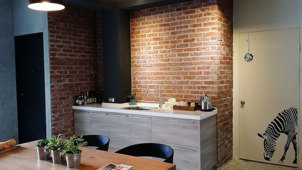 Mutter Apartment 2