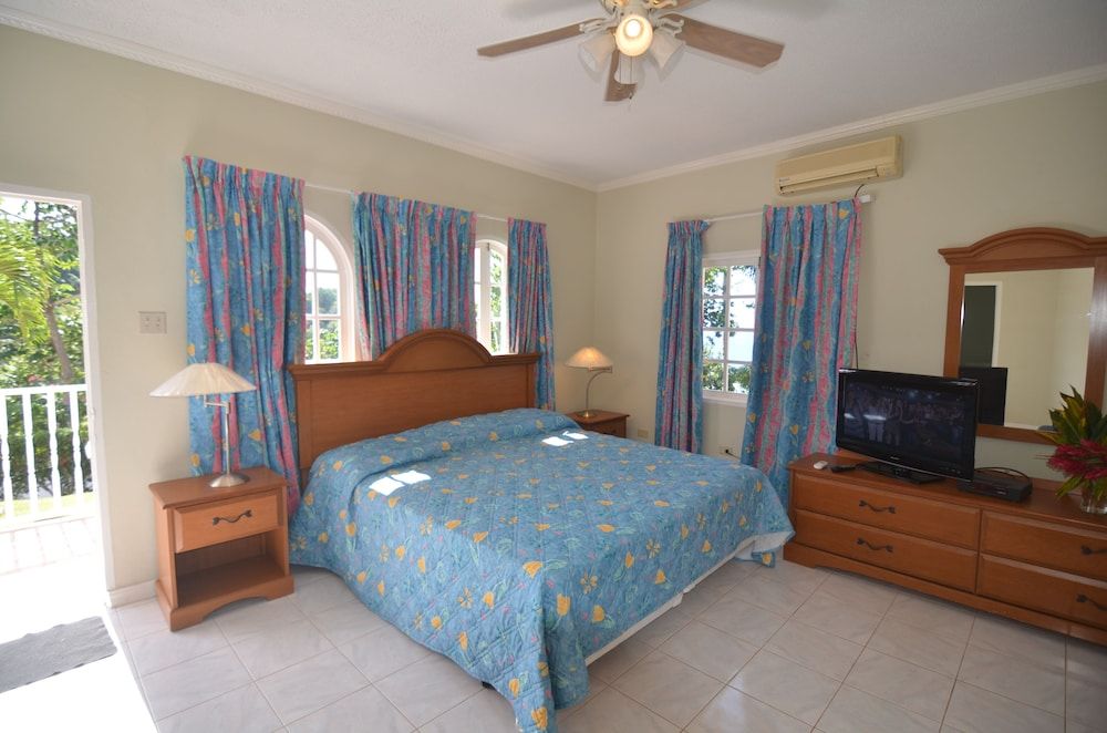 Tropical Lagoon Resort 2