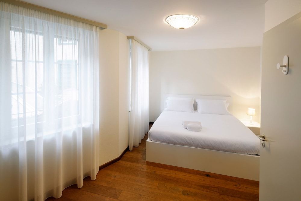 Les Galeries Marval 2