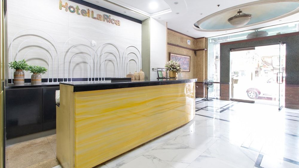 RedDoorz @ Downtown Tacloban 3