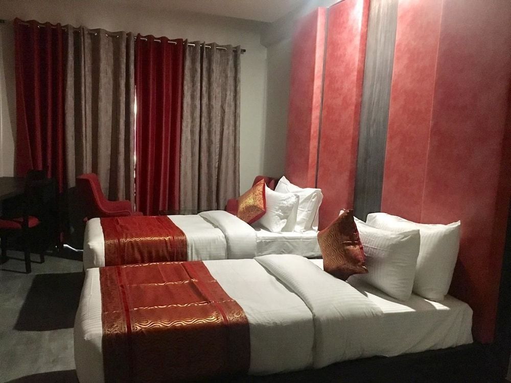 Hotel Abhinav International 3