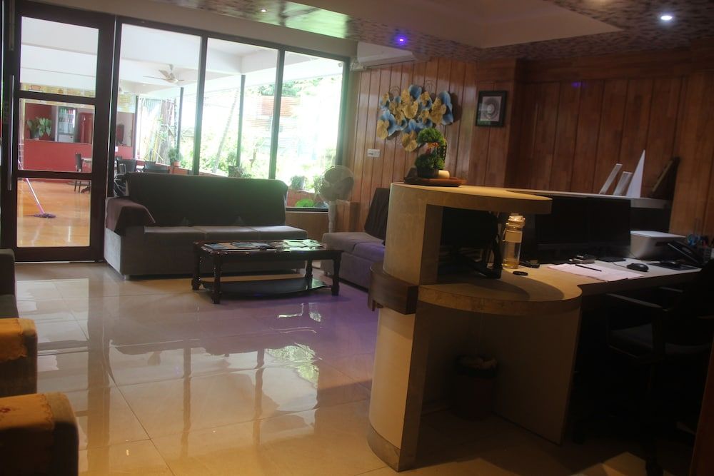 Hotel Serene Palace 3