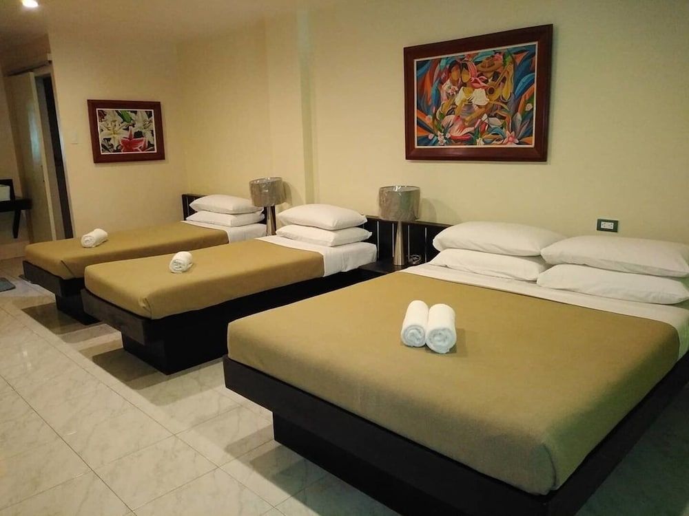 Royale House Hotel Davao powered by Cocotel 2