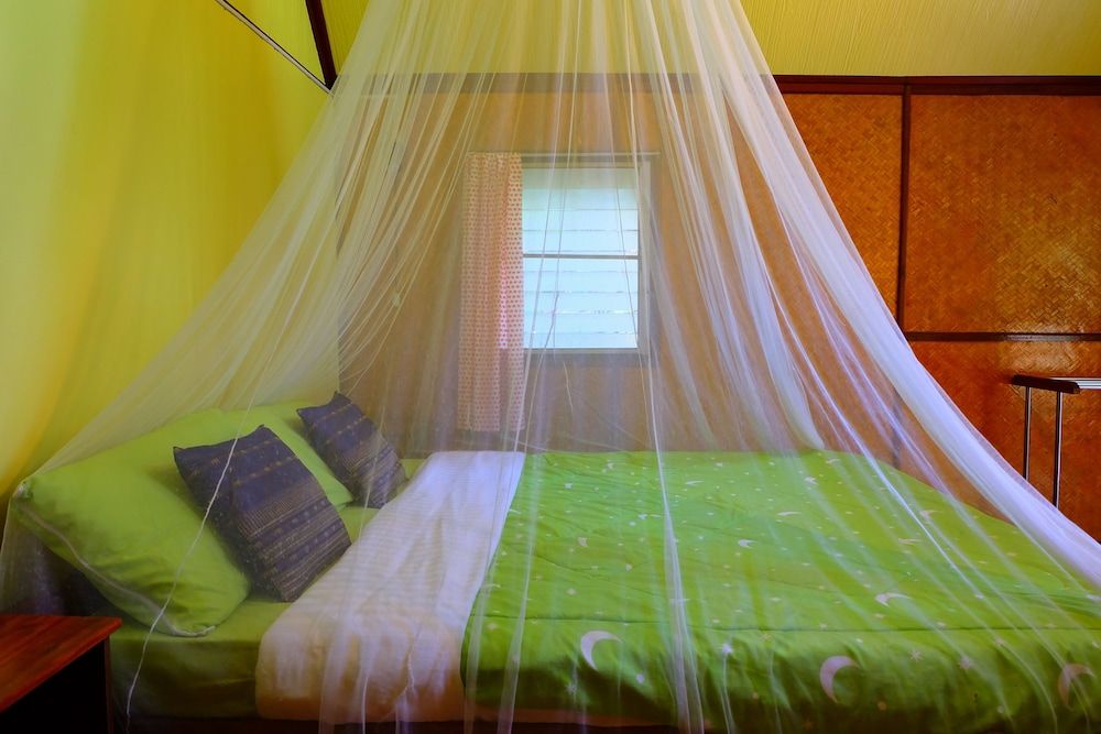 Malee's Nature Lovers Bungalows 3