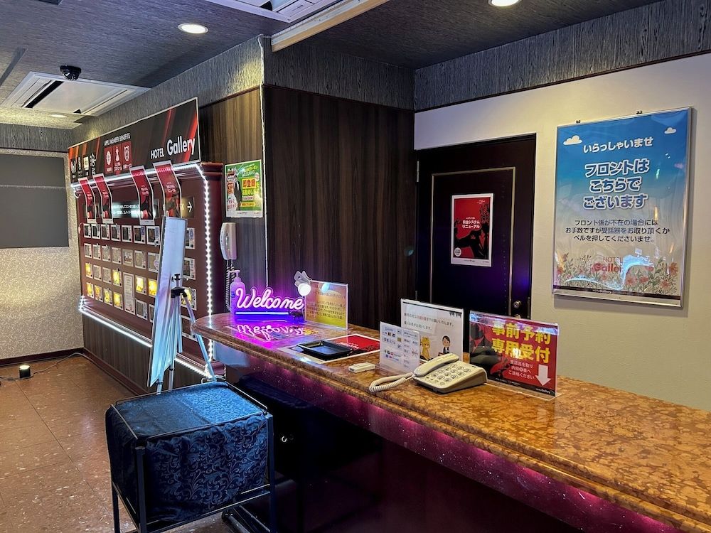 HOTEL Gallery - Adults Only 3