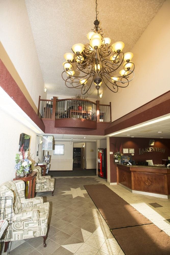 Lakeview Inns & Suites - Chetwynd 2
