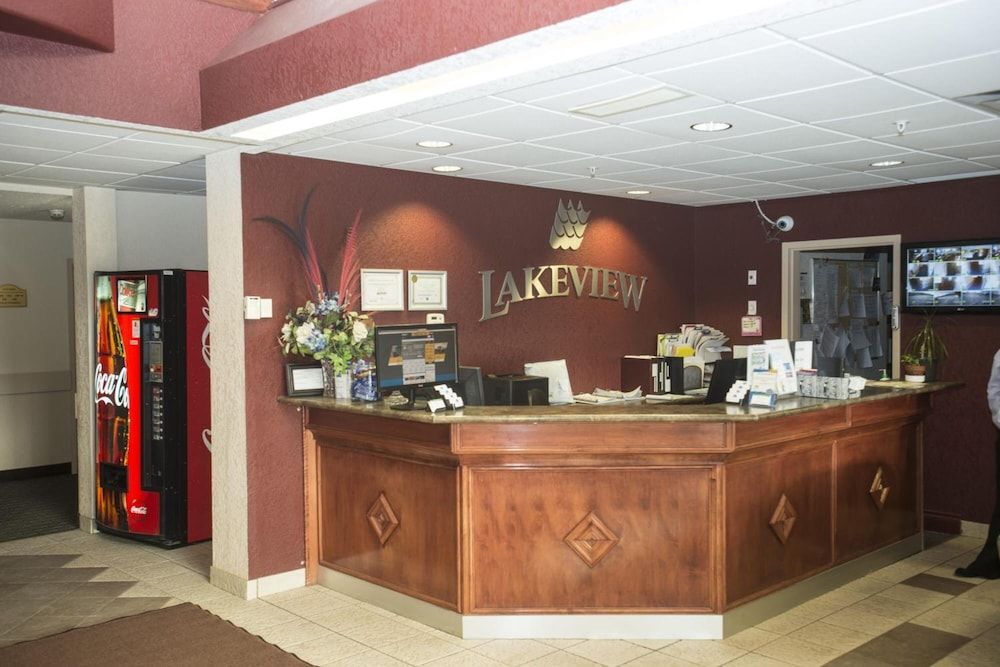 Lakeview Inns & Suites - Chetwynd 3