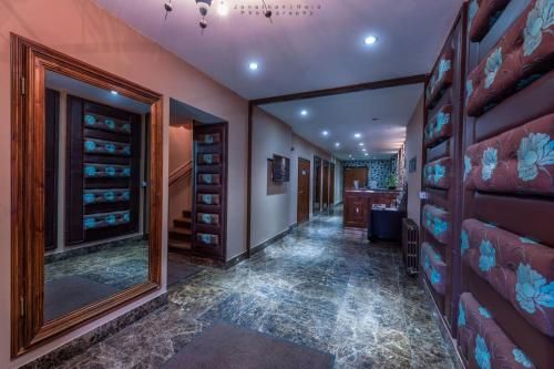 Number 44 Hotel & Bar 2