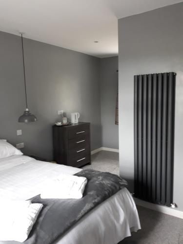 Old Coach House At The Golden Lion 3