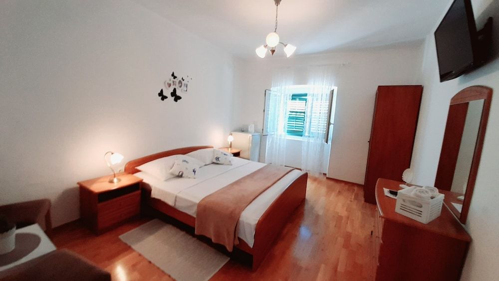 Pansion Ivan & Ivana 3