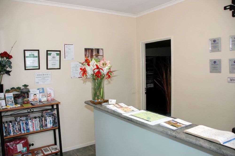 Poachers Paradise Motel 2