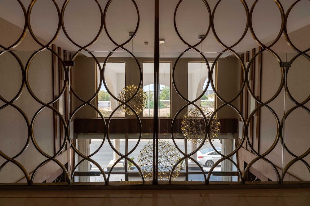 Sunday Emerald Hotel 2