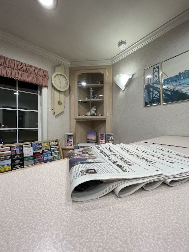 Ritz Inn San Francisco SFO Airport 2