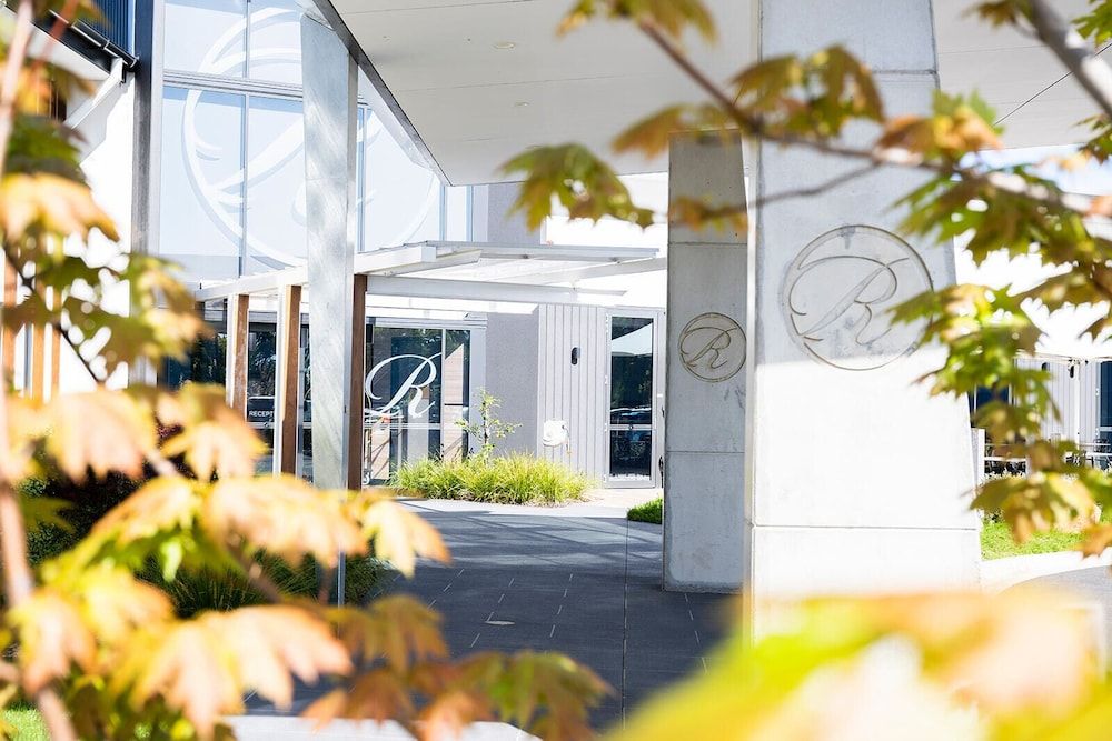 The Remington Orange 4.5 estrelas em Orange