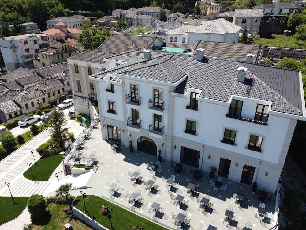 Hotel Fantasy 4 estrelas em Gjirokastër