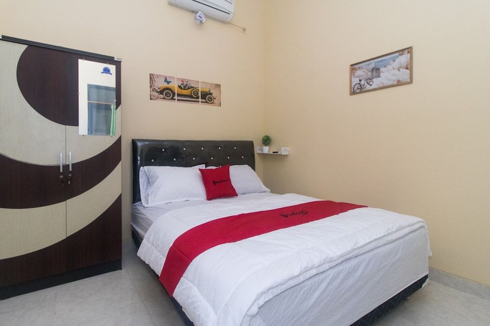 RedDoorz Syariah near Stasiun Madiun