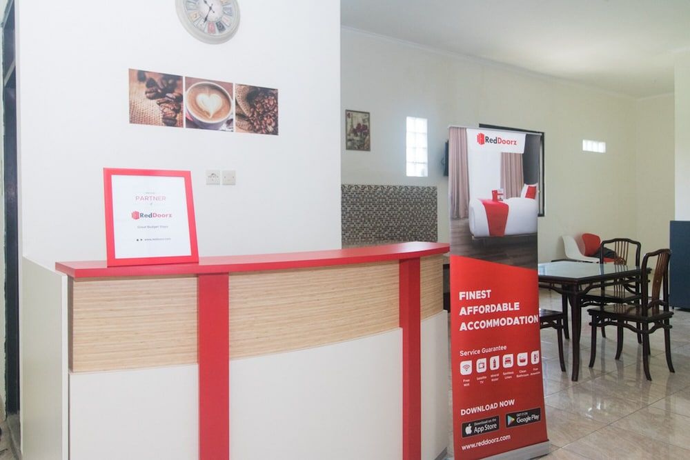 RedDoorz Syariah near Stasiun Madiun 2