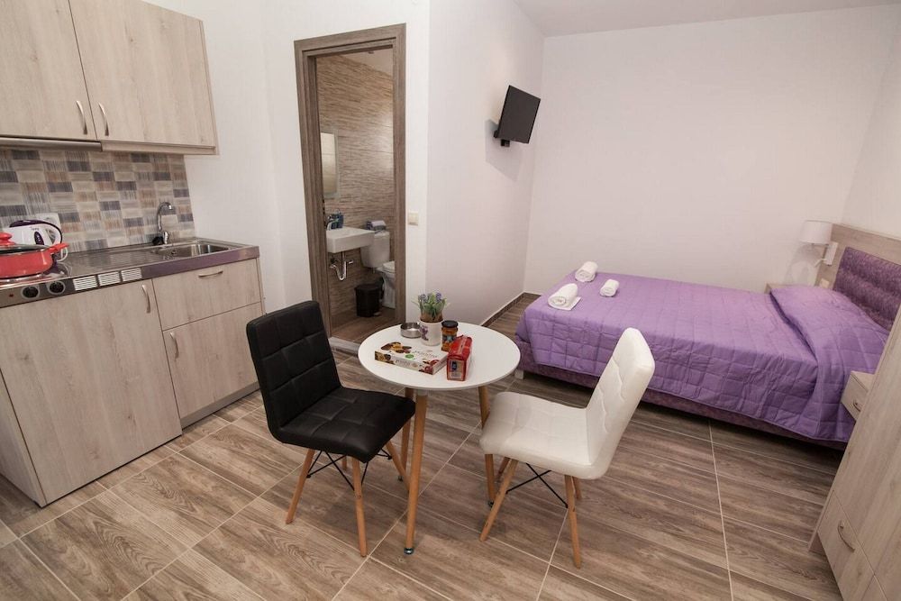 Del Mar Apartments in Stalis 2