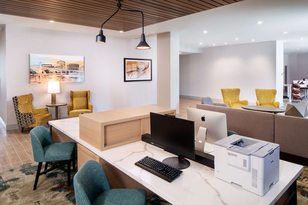 Hyatt House North Scottsdale 3