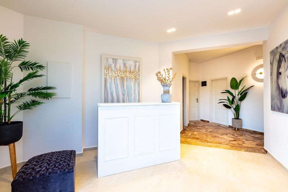 Pinelopi Beach Suites 3