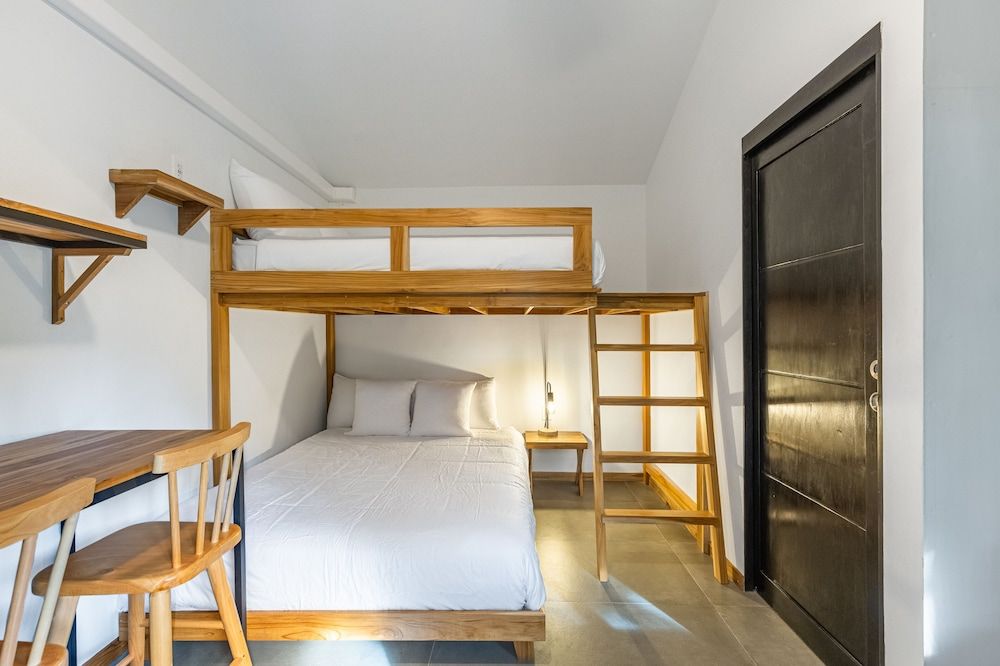 Ventura Santa Teresa 3