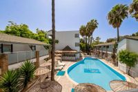 Tropic Beach Club & Resort - Side