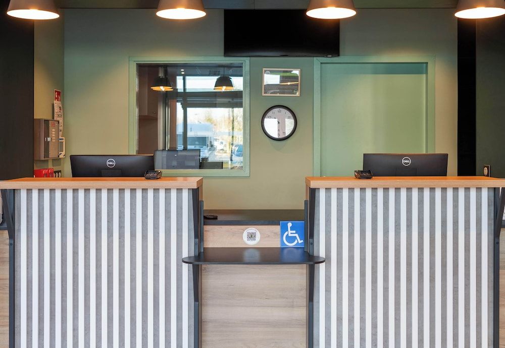 B&B HOTEL Massieux Genay 2