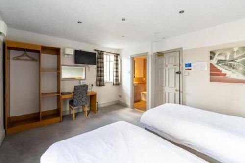 OYO The Red Lion Hotel 3 estrelas em Luton