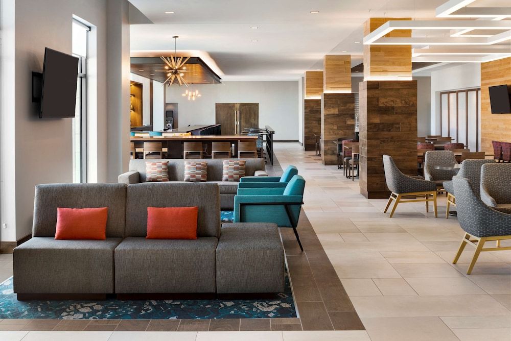 Hilton Garden Inn Milwaukee Brookfield Conference Center, WI 2