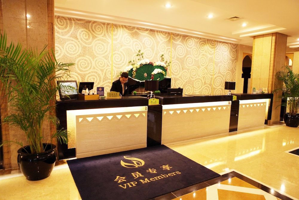 Luxemon Xinjiang Yindu Hotel 3