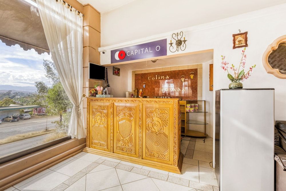 Capital O Colina Dorada 3