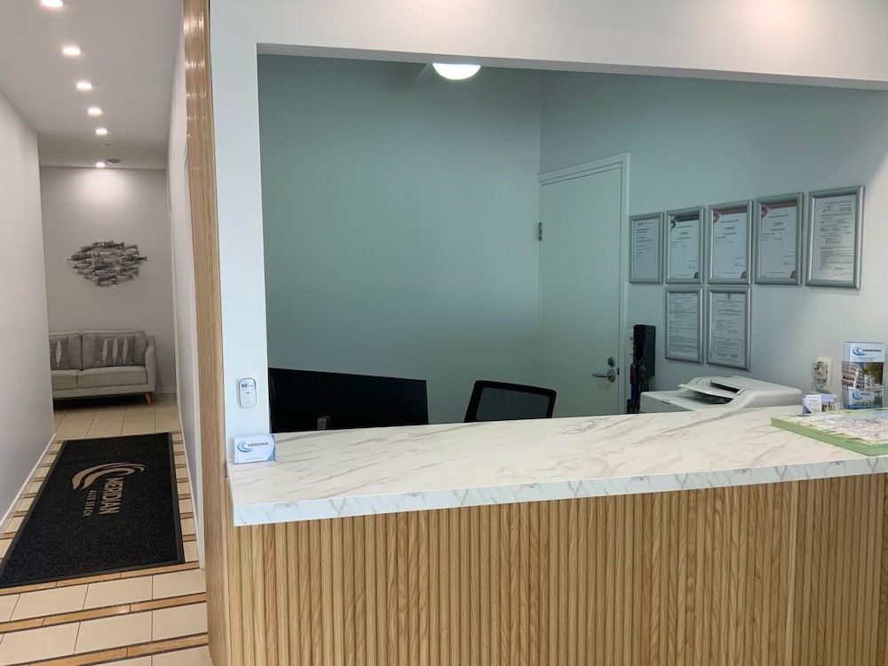 Meridian Alex Beach Apartments 2