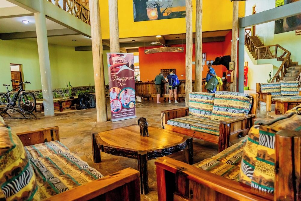Weru Weru River Lodge 2