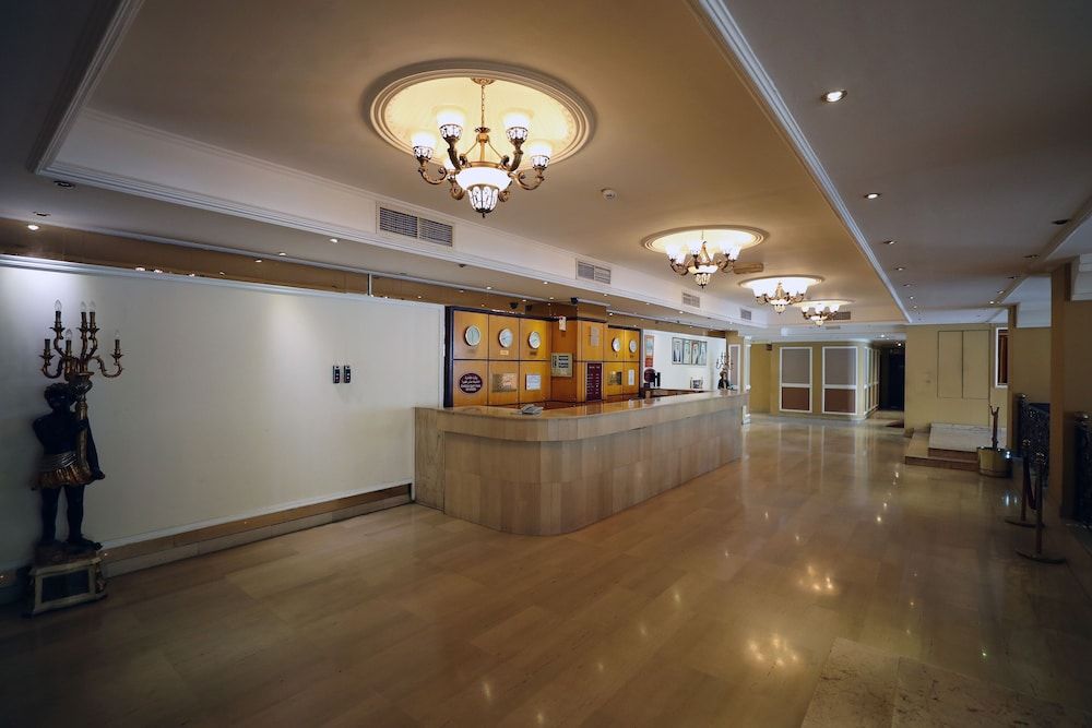 OYO 112 Semiramis Hotel 3