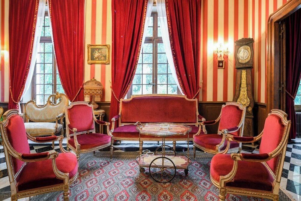 Le Petit Château De Barbizon 3