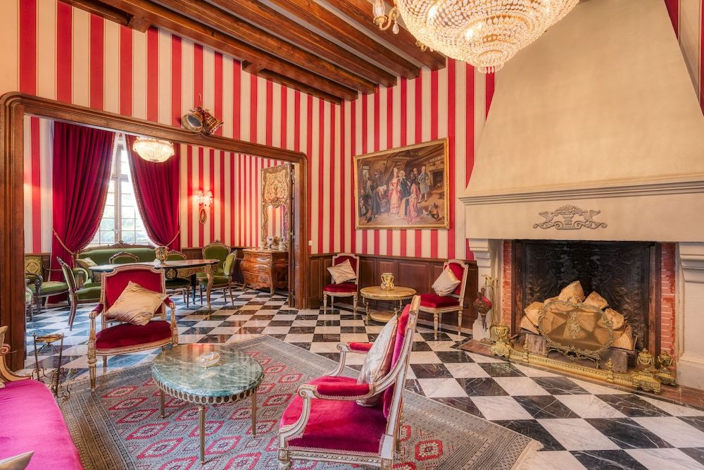 Le Petit Château De Barbizon 2