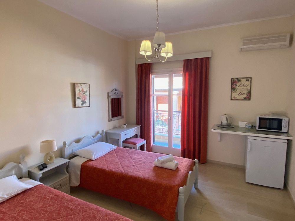 Nikos Cassiopeia Apartments 2