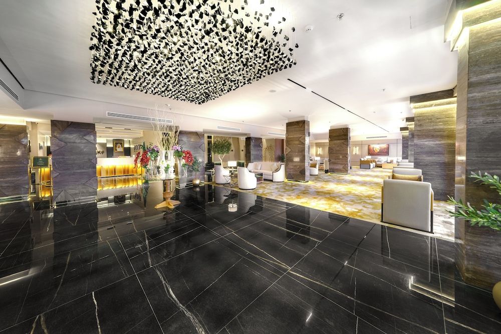 Larichy Hotel 2
