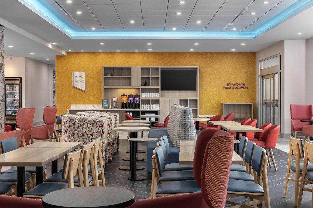 Home2 Suites By Hilton Woodstock On 3