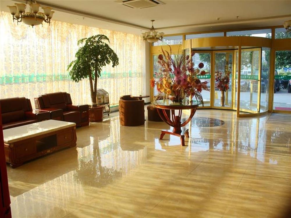 GreenTree Inn Liaocheng Chiping East Huixin Road Business Hotel 2