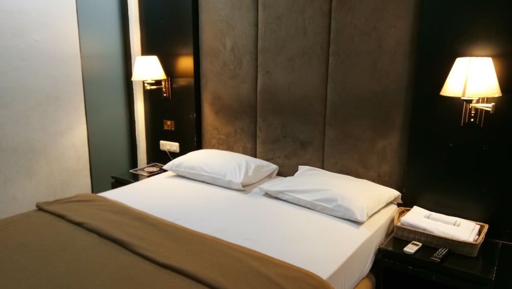 C'One Hotel Cempaka Putih 3