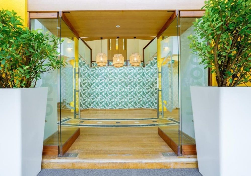 Bloom Boutique Baga 2