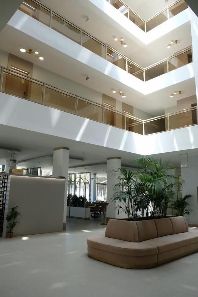 FLLAD RESORT & SPA 3