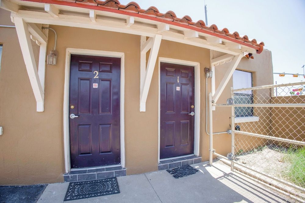 Sands Motel By OYO El Paso Near Airport 2