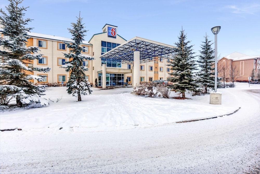 Motel 6 Red Deer, AB 2 stelle a Red Deer